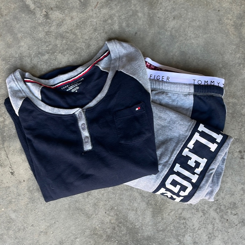 Tommy Hilfiger Long Sleeve/ Pants Pajama Set